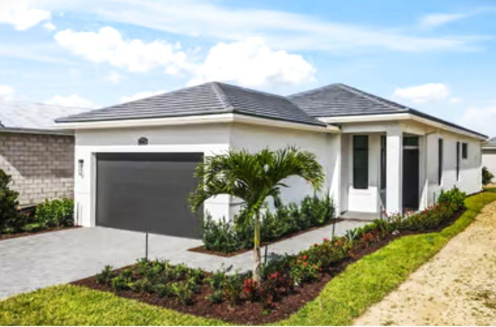 502 SW Bayshore Blvd in Port St. Lucie, FL - Building Photo