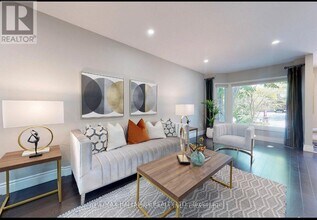 280 Douglas Rd in Richmond Hill, ON - Building Photo - Building Photo