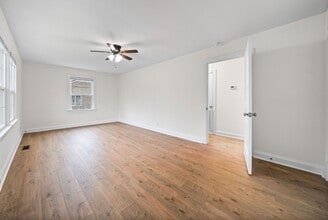 926 W Happy Hollow Dr in Clarksville, TN - Building Photo - Building Photo