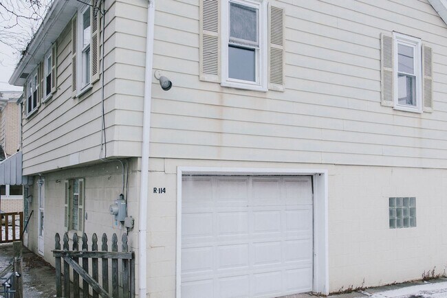 114 Thompson St in Latrobe, PA - Building Photo - Building Photo