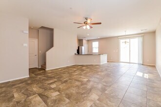 892 Harbor Ave in Henderson, NV - Building Photo - Building Photo