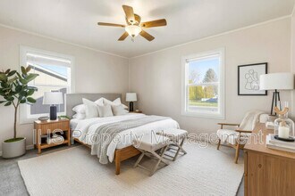 1107 Thayer Dr in Richland, WA - Building Photo - Building Photo