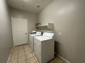 955 E Knox Rd in Chandler, AZ - Building Photo - Building Photo