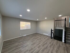 5918 Newcombe Ct in Arvada, CO - Foto de edificio - Building Photo