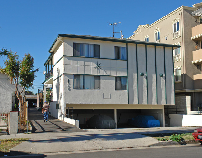 1059 S Norton Ave in Los Angeles, CA - Building Photo - Building Photo