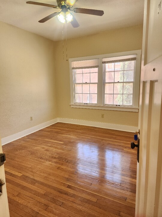 119 W Nevada Ave in El Paso, TX - Building Photo