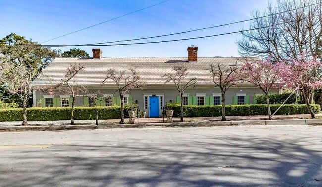 property at 811 Alameda Ave