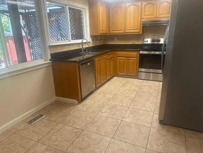 161 Gable Dr in Fremont, CA - Building Photo - Building Photo