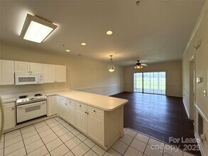 9113 Meadow Vista Rd in Charlotte, NC - Building Photo - Building Photo