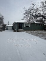 1017 25th St W in Billings, MT - Building Photo