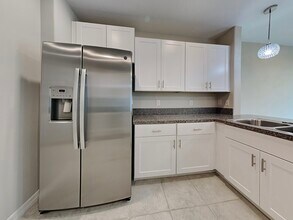 5006 Wild Senna Blvd in Palm River-Clair Mel, FL - Building Photo - Building Photo