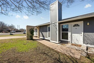 5900 Harwill Cir in Austin, TX - Building Photo - Building Photo
