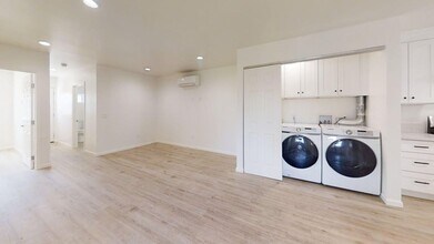 630 Mira Mar Ave in Long Beach, CA - Building Photo - Building Photo