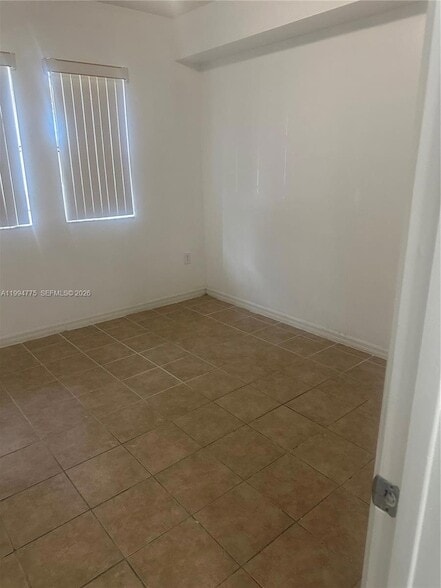 11050 SW 196th St, Unit 113 in Cutler Bay, FL - Building Photo - Building Photo