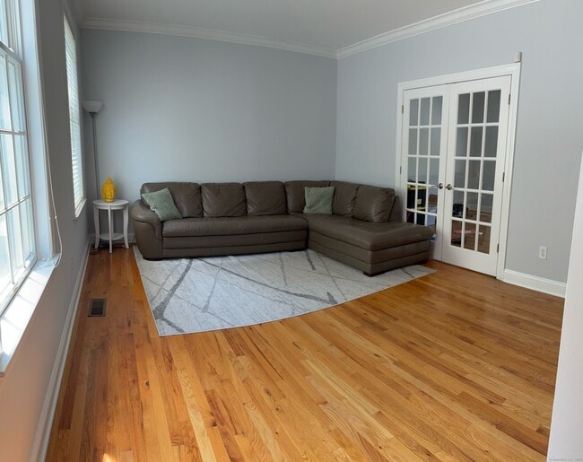 11 Crowne Pond Ln in Wilton, CT - Foto de edificio - Building Photo