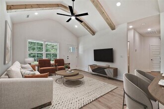 10 Briscoe Ln in Bella Vista, AR - Building Photo - Building Photo