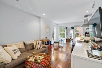 12 Dwight St in Boston, MA - Foto de edificio - Building Photo