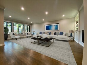 1453 Squirrel Hill Ave in Pittsburgh, PA - Foto de edificio - Building Photo