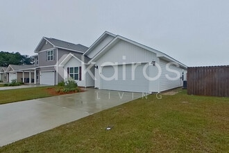 408 Monarch Ln in Pensacola, FL - Building Photo - Building Photo