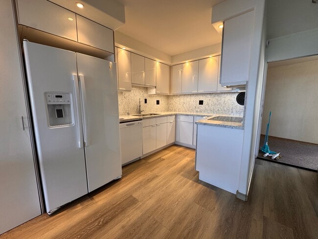 property at 1676 Ala Moana Blvd