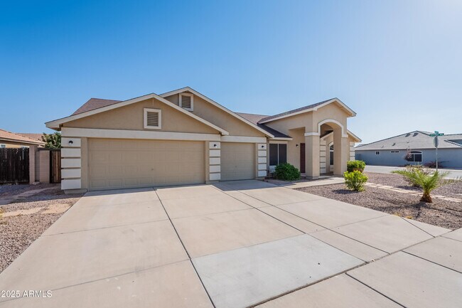 3735 E Rousay Dr in Queen Creek, AZ - Building Photo - Building Photo