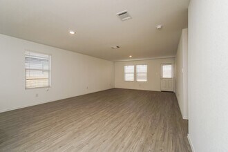 5758 Companion Lp in Bulverde, TX - Building Photo - Building Photo