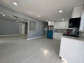 1713 Binnacle Rd, Unit First floor in Forked River, NJ - Foto de edificio - Building Photo