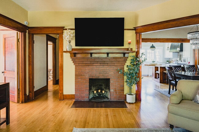 3330 Albatross St in San Diego, CA - Building Photo - Building Photo