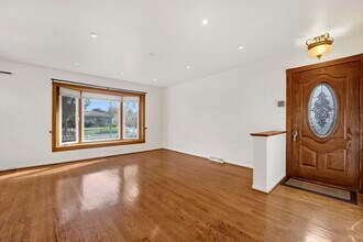 9410 Lawler Ave in Skokie, IL - Building Photo - Building Photo