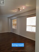 38 Lang Dr in Barrie, ON - Building Photo - Building Photo