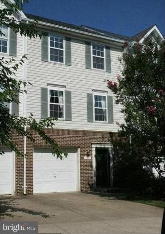 property at 557 Highland Towne Ln