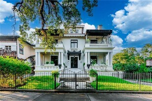 960 Government St in Mobile, AL - Building Photo