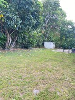 740 NE 179th Terrace in Miami, FL - Building Photo