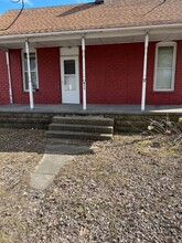 811 N 7th St in Clinton, IN - Building Photo - Building Photo