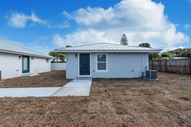 3246 Jefferson St in Stuart, FL - Building Photo - Building Photo