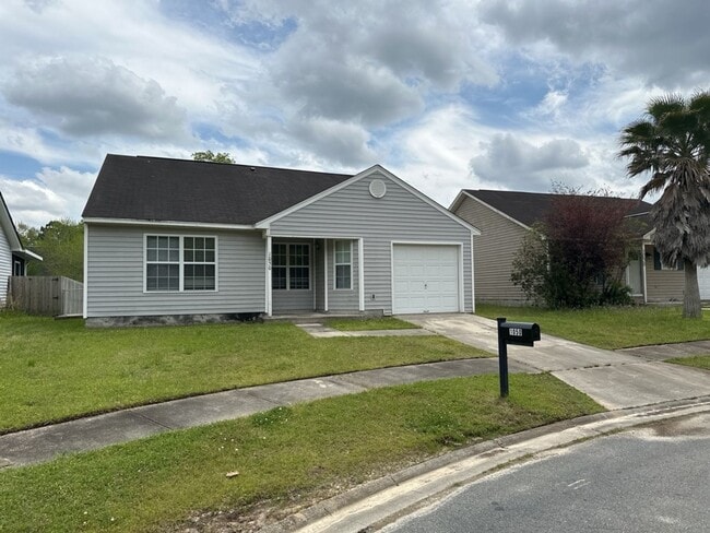 1050 Rushing St in Richmond Hill, GA - Building Photo - Building Photo