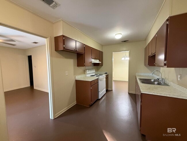 2505 Pollard Rd in Daphne, AL - Building Photo - Building Photo