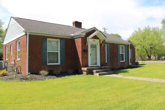 400 Pennsylvania Ave in Lebanon, TN - Building Photo - Building Photo