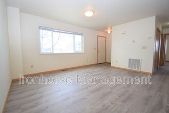 2491 Wheeler Dr in Bozeman, MT - Foto de edificio - Building Photo