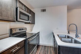 3914 Bowser Ave in Dallas, TX - Building Photo - Building Photo