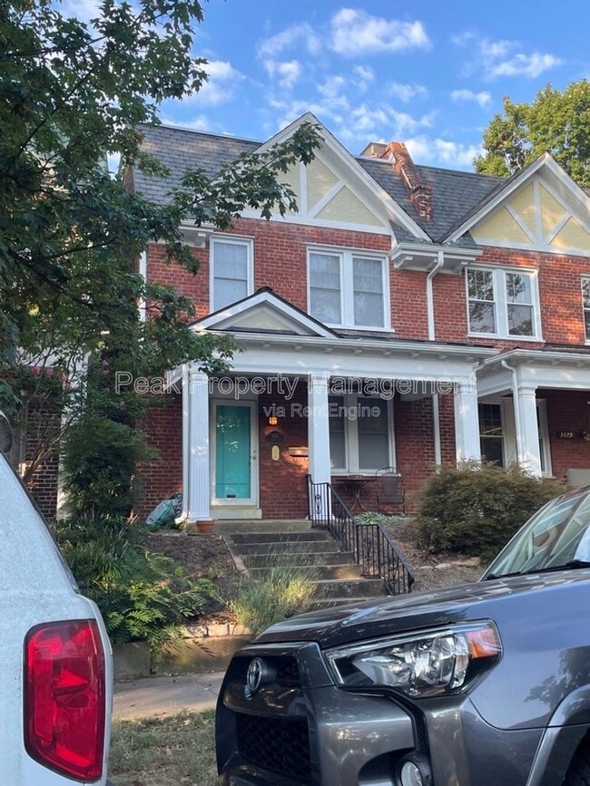 3327 W Grace St in Richmond, VA - Building Photo - Building Photo