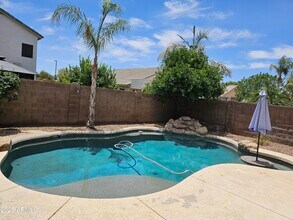 3325 E Ford Ave in Gilbert, AZ - Building Photo - Building Photo