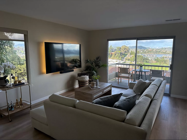 96 Anchorage Rd, Unit 96 Anchorage in Sausalito, CA - Building Photo - Building Photo
