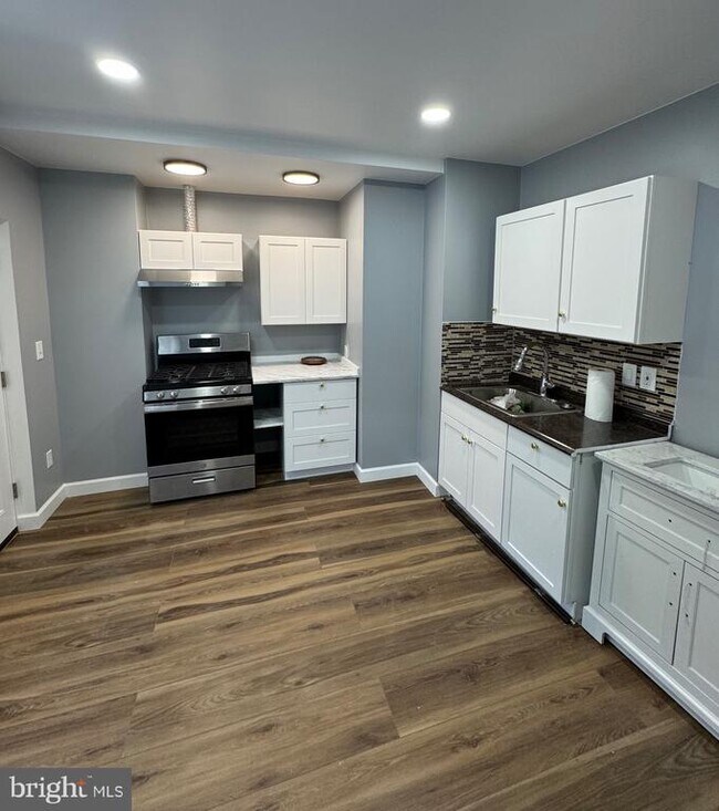 property at 2841 Cantrell St