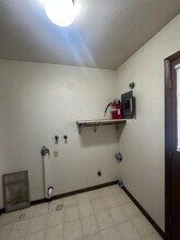 900 N 10th St-Unit -Apt #2 in Norfolk, NE - Building Photo - Building Photo
