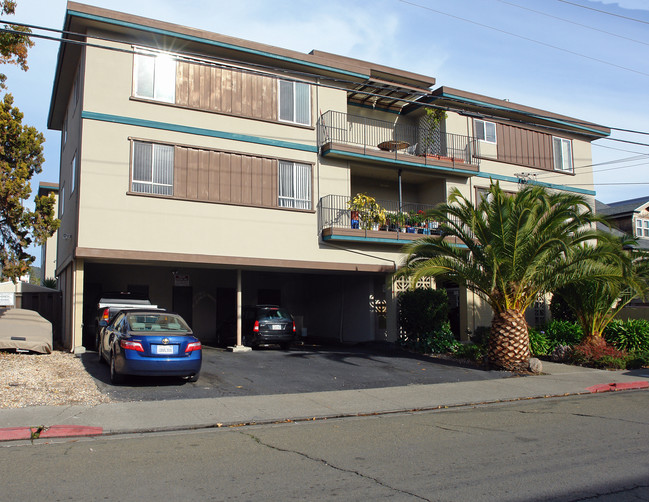 460 Canal St in San Rafael, CA - Foto de edificio - Building Photo