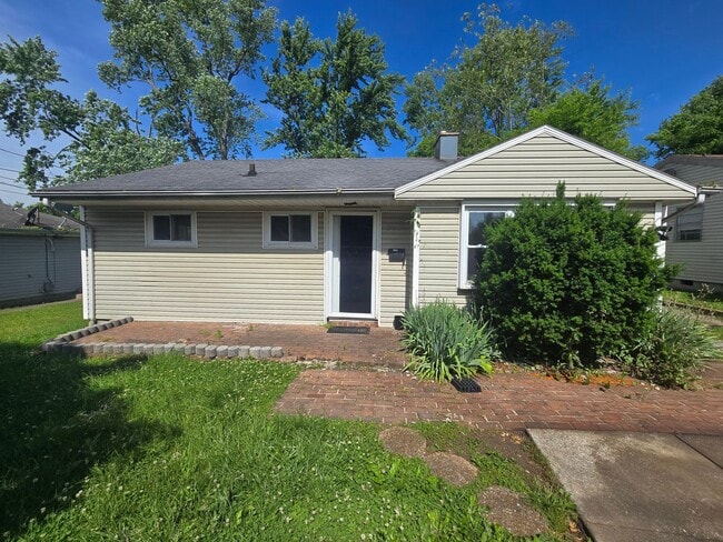 property at 2607 S Virginia St