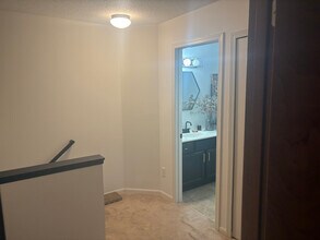 14656 Evergreen Trail in Apple Valley, MN - Foto de edificio - Building Photo