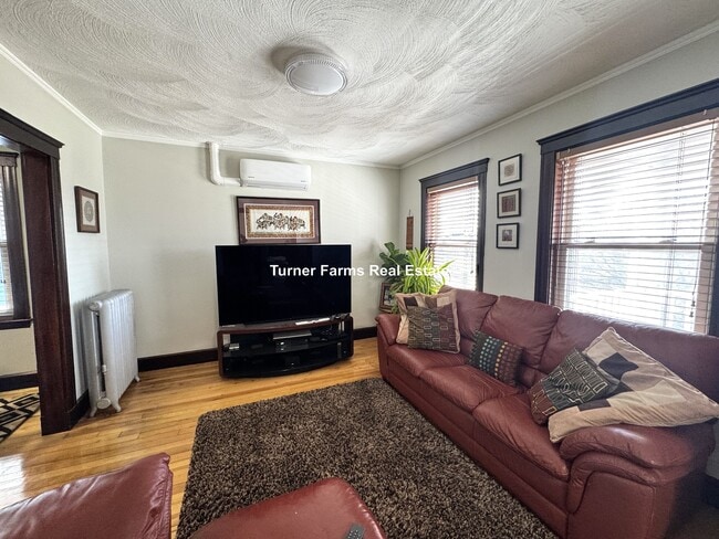 77 Fairfax St in Somerville, MA - Building Photo - Building Photo