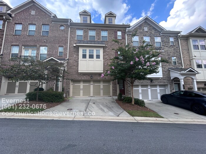 1363 Harris Way S in Brookhaven, GA - Building Photo